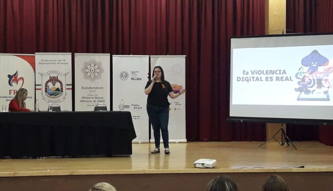 Charla violencia digital de género